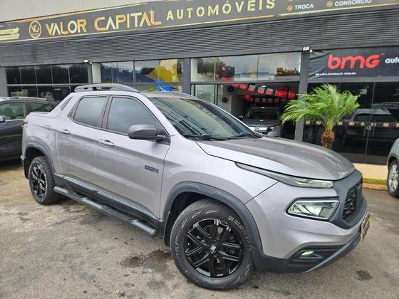 FIAT TORO 2.0 16V TURBO DIESEL VOLCANO 4WD AT9 FIAT TORO 2.0 16V TURBO DIESEL VOLCANO 4WD AT9